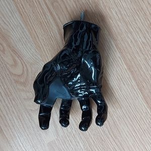 ✋️ shaped wall mount guitar holder